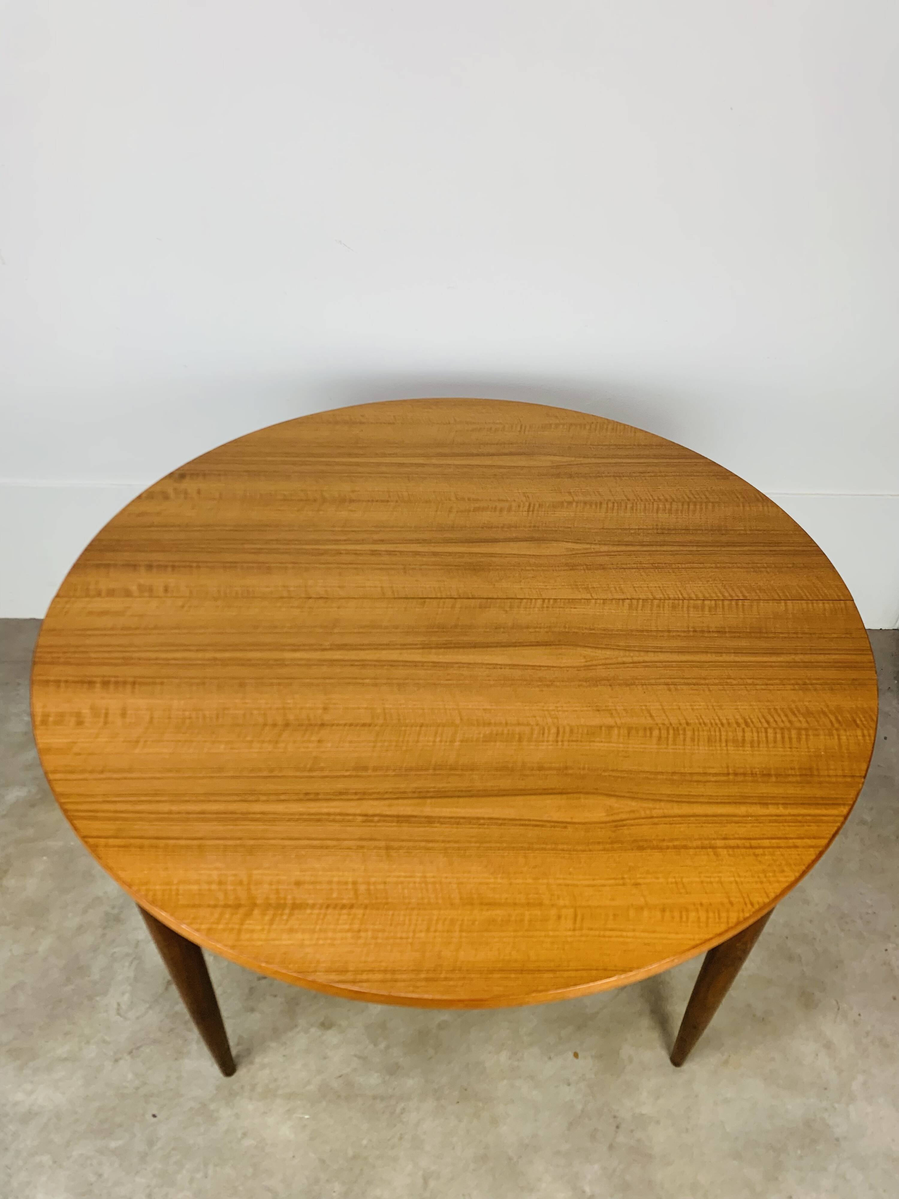 Round extendable Scandinavian table, teak, 1960s