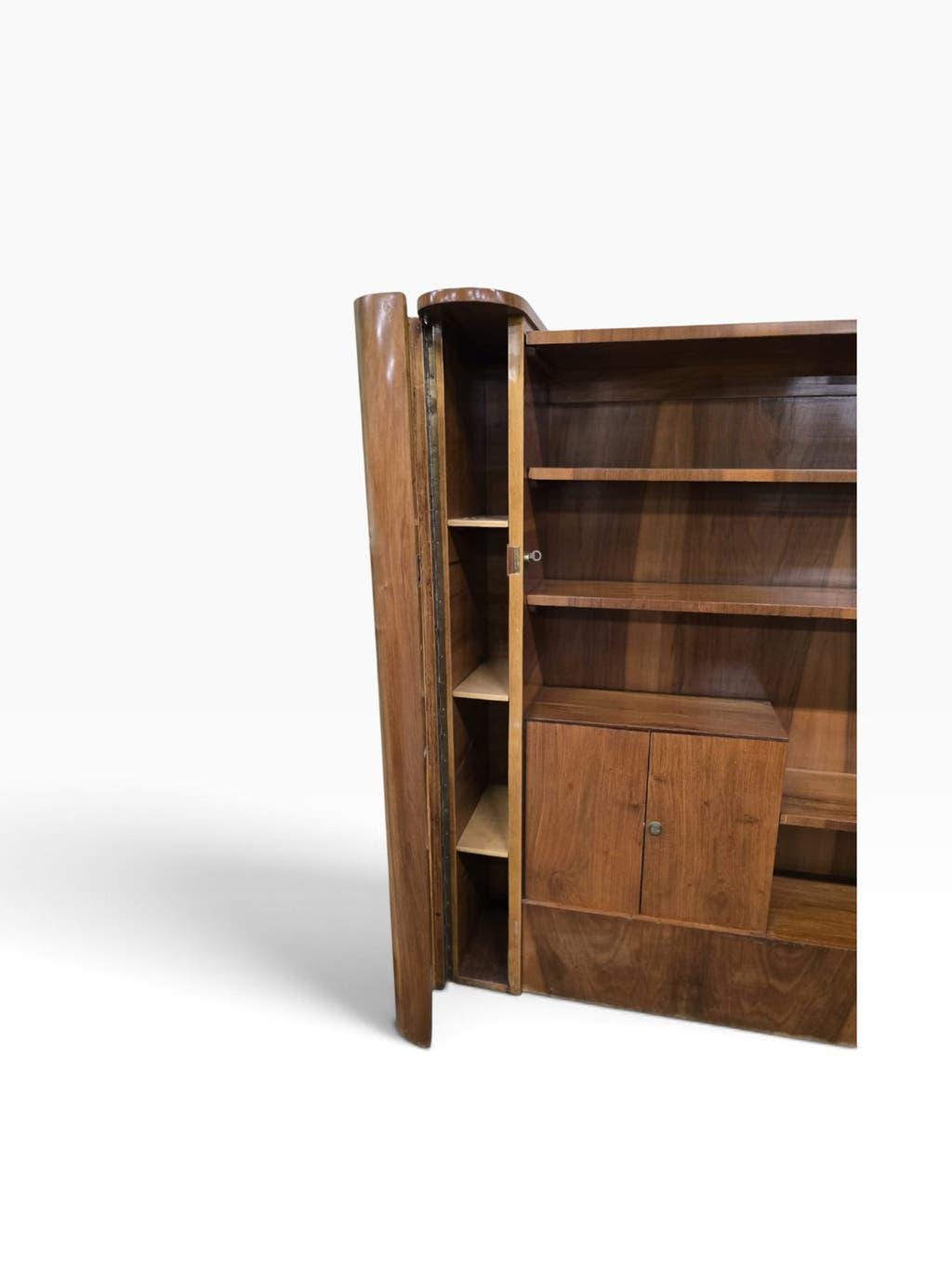Armoire étagère art déco vintage courbée en bois
