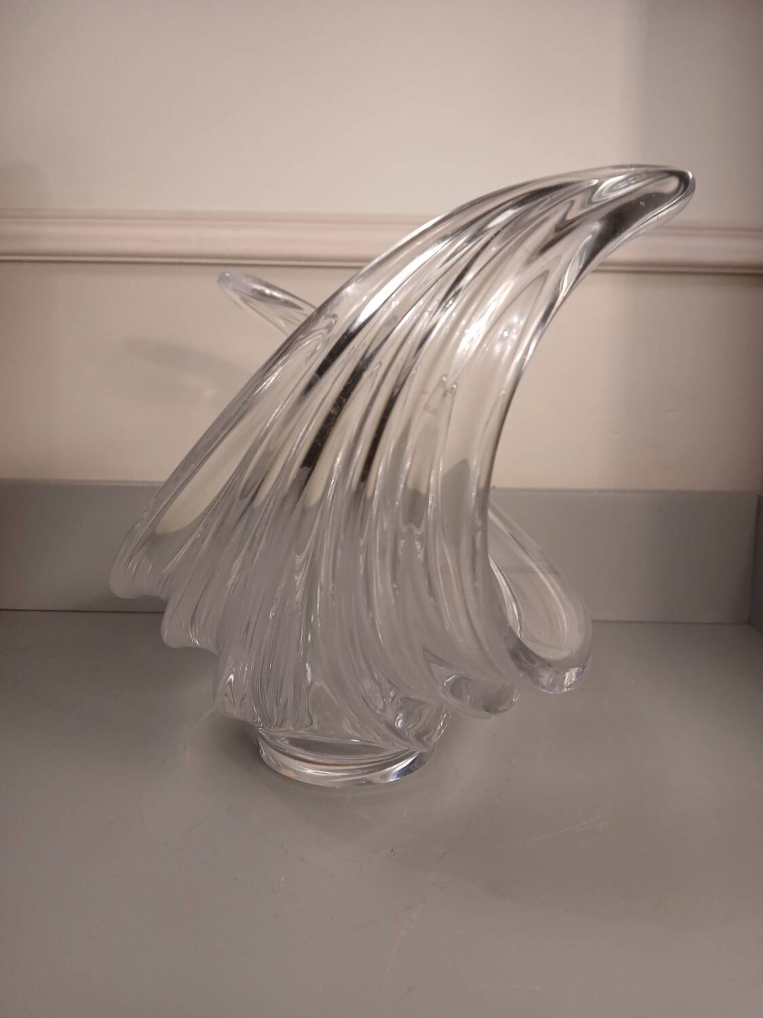 Crystal centerpiece — signed Cristal de Vannes — sculptural piece