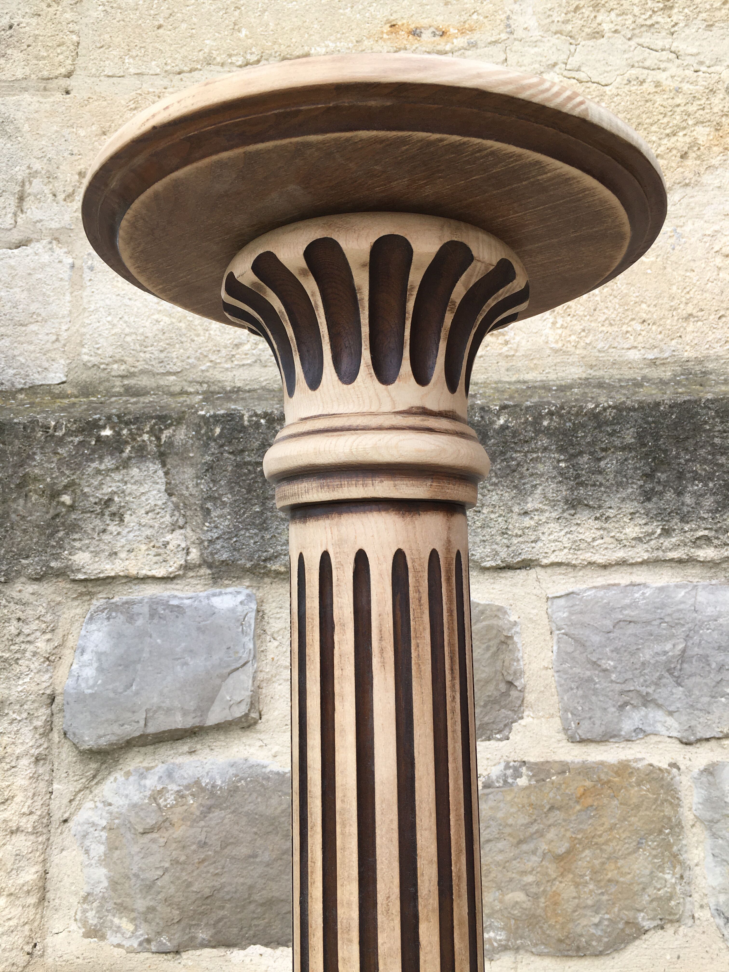 Wooden pedestal column