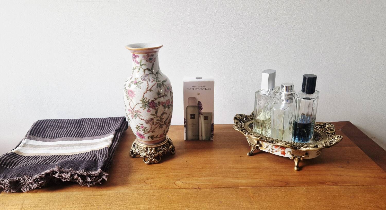Porcelain and bronze vase