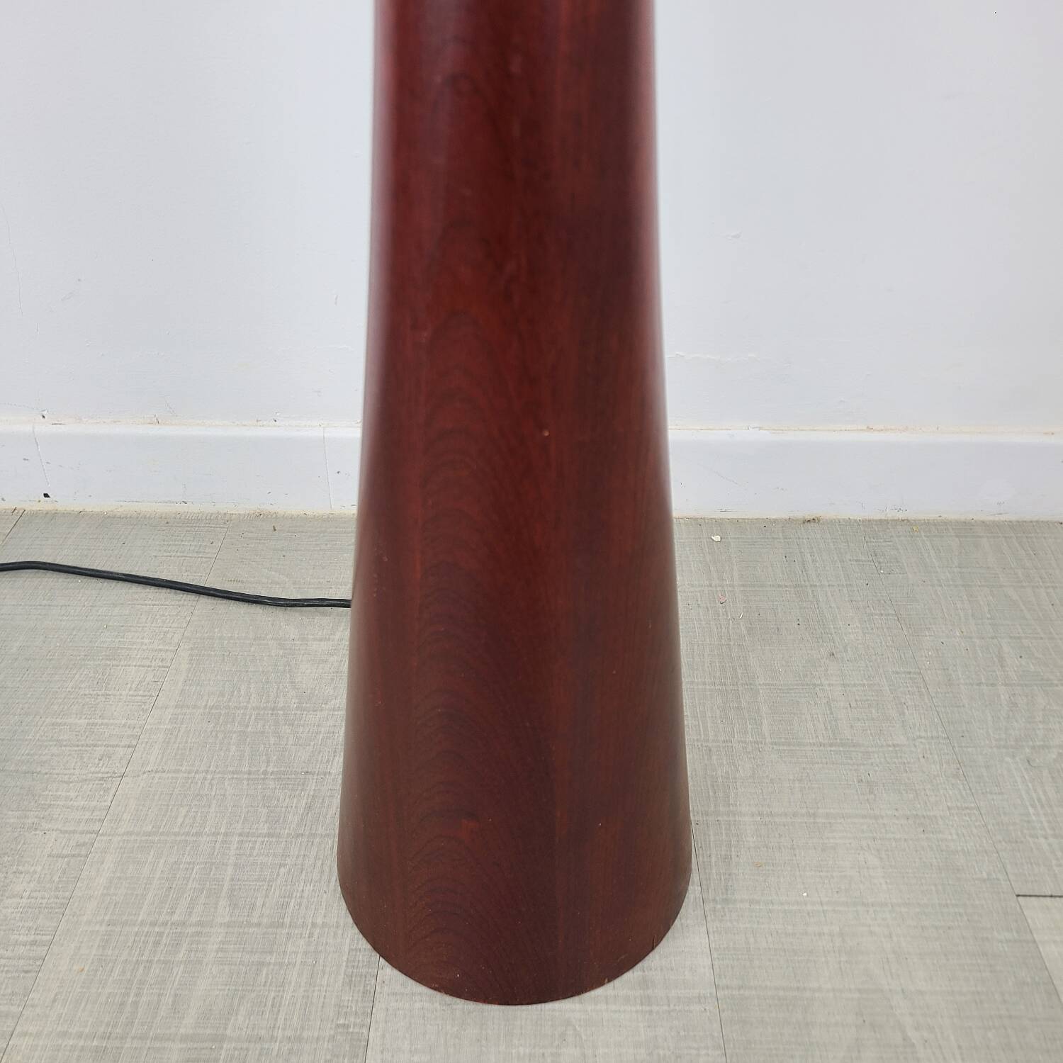 J1 Diabolo floor lamp design Joseph André Motte vintage Diderot edition