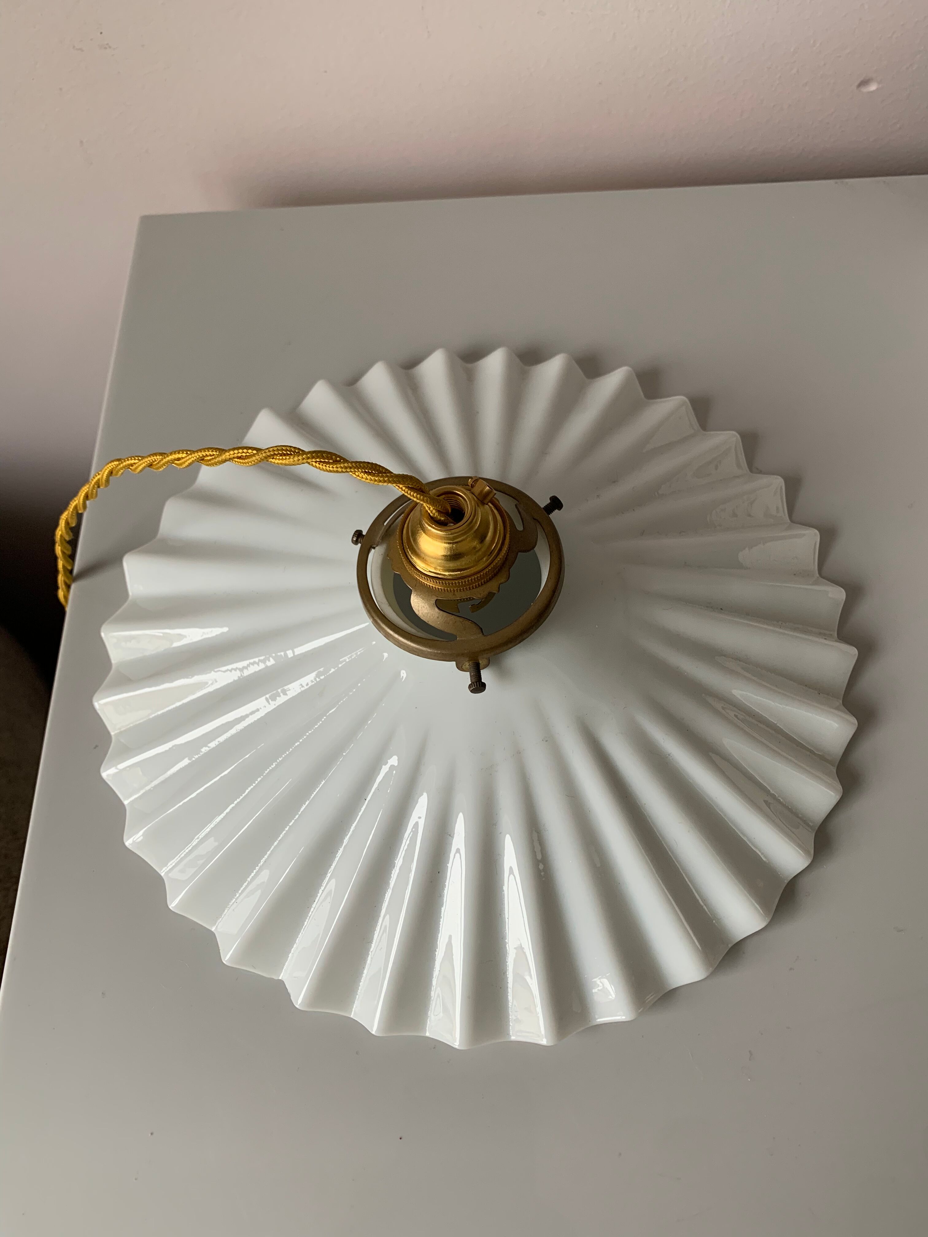 Vintage white pleated opaline pendant lamp