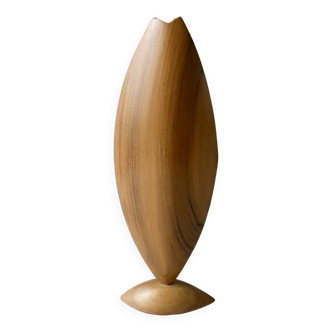 Wooden soliflore vase, refined design