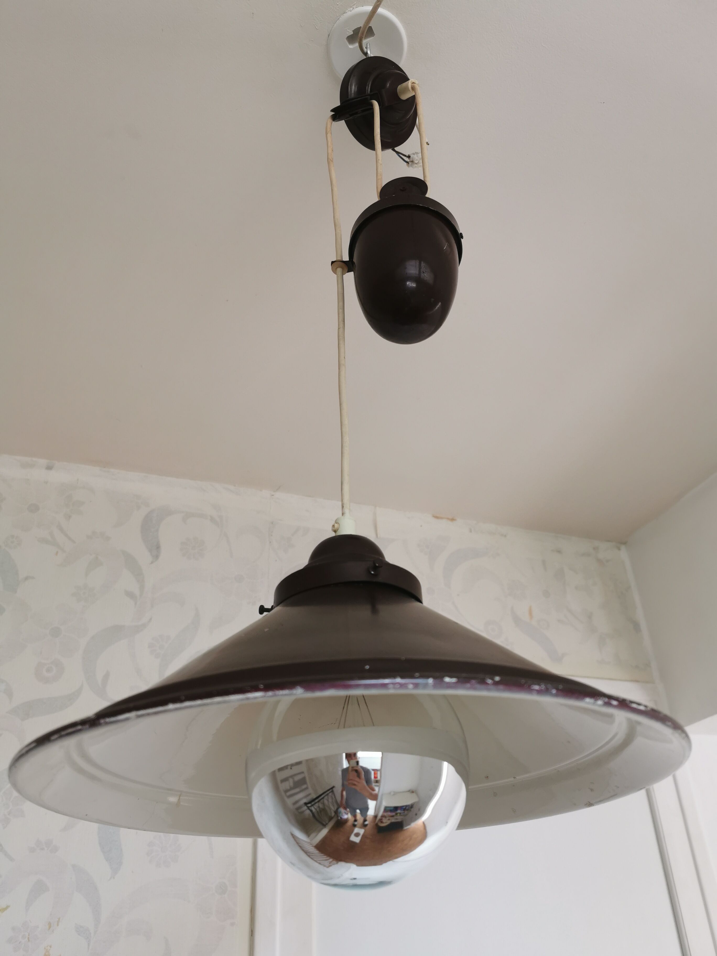 Vintage pulley suspension