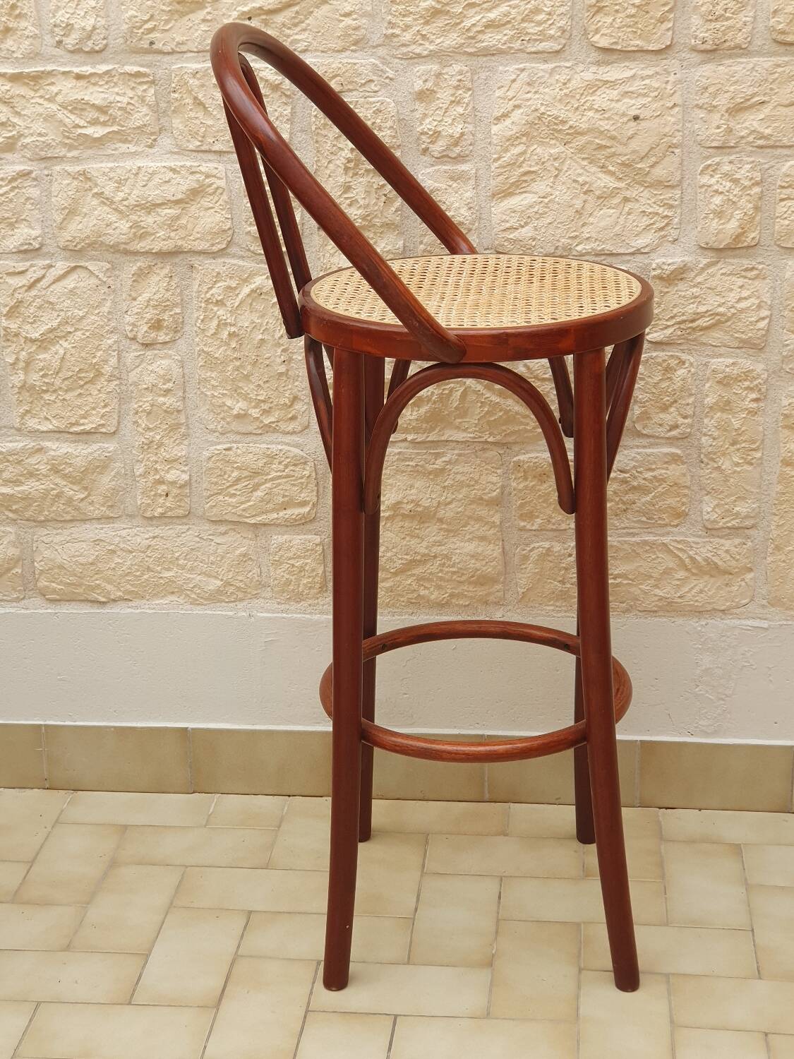 bar stool