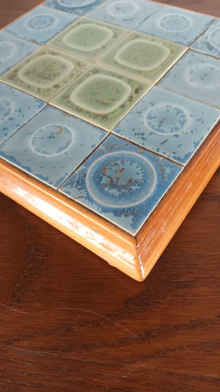 Dessous plat vintage en bois et céramique