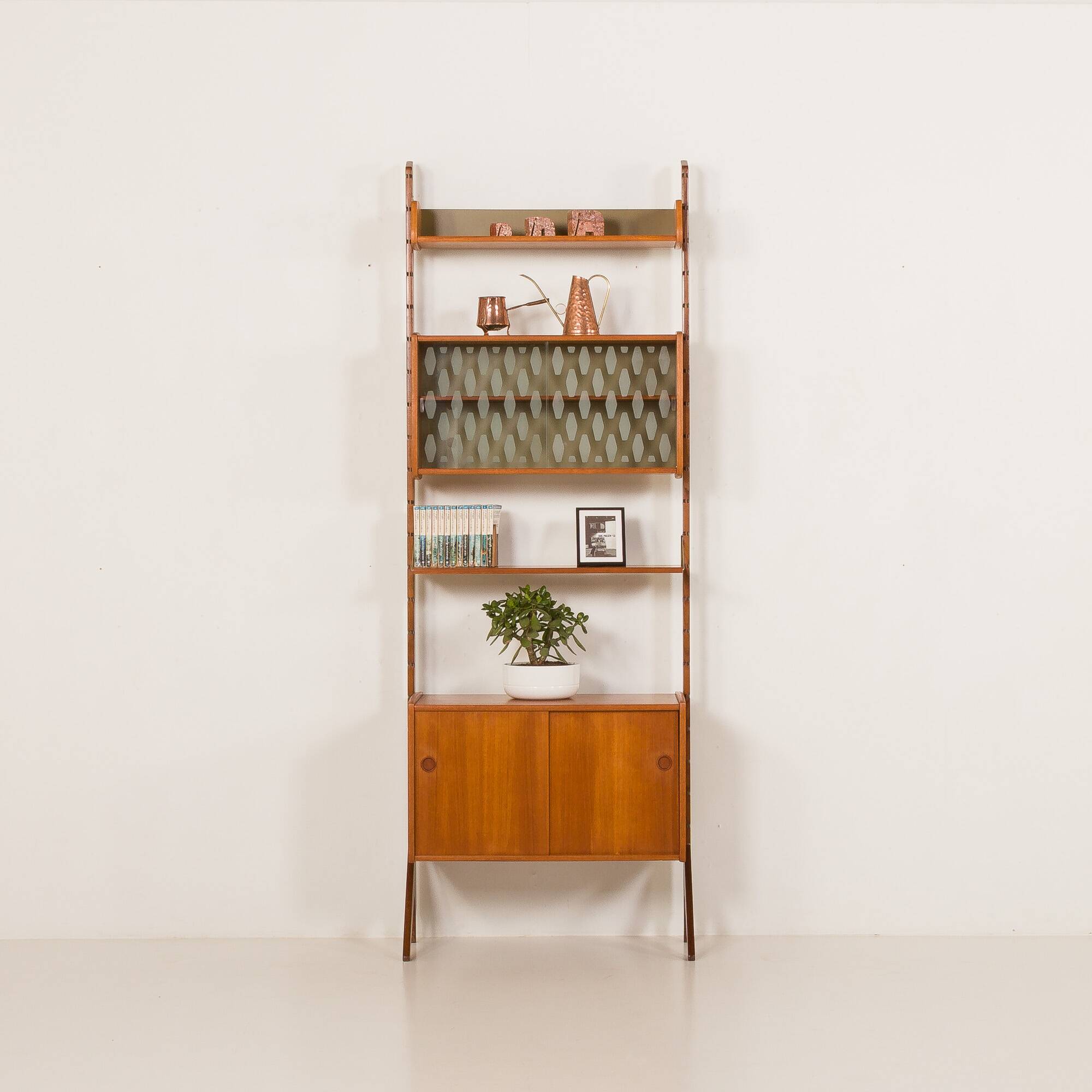 Scandinavian free standing wall unit model Ergo by John Texmon, Norway, 196