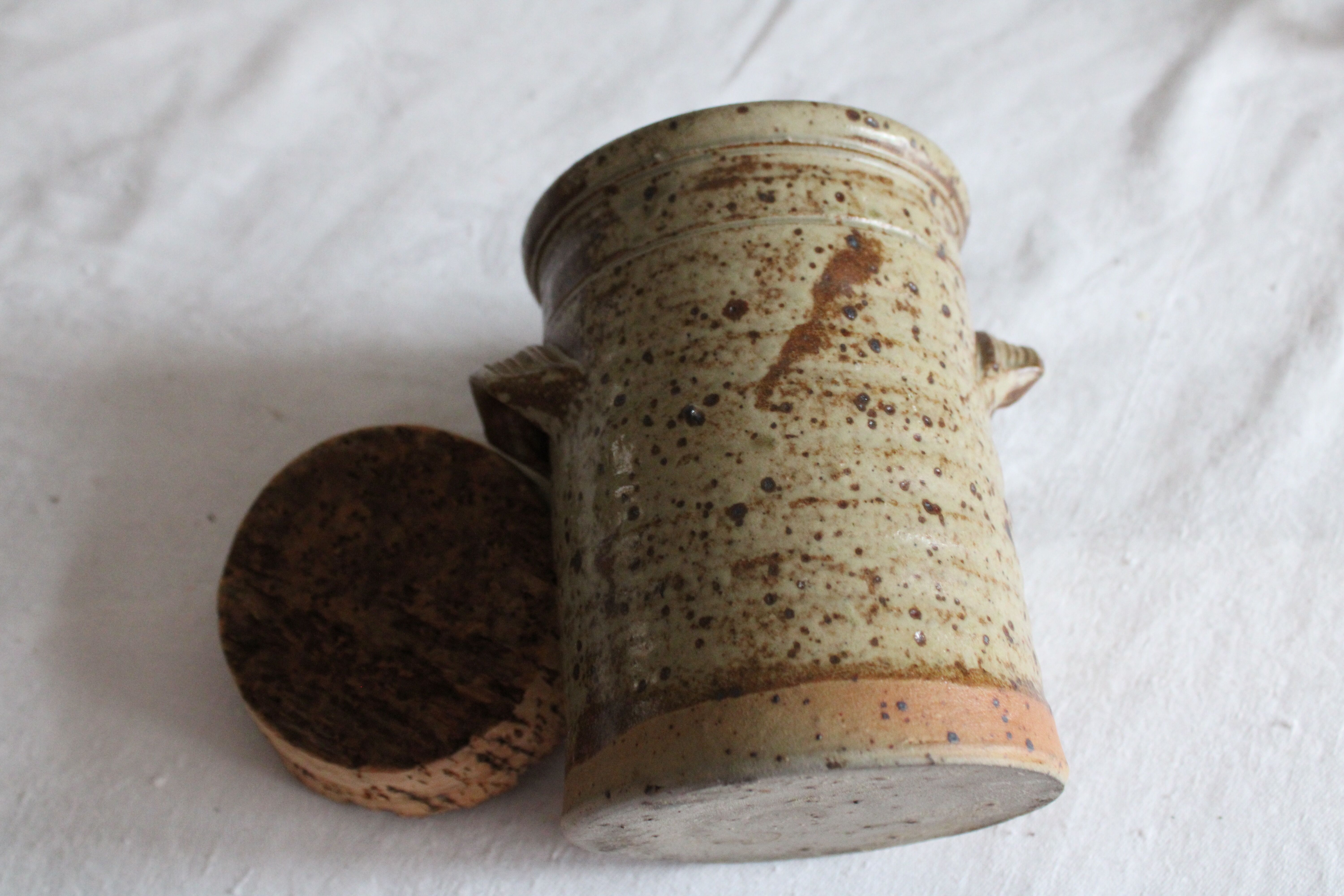 Corsican sandstone pot by D'Oletta