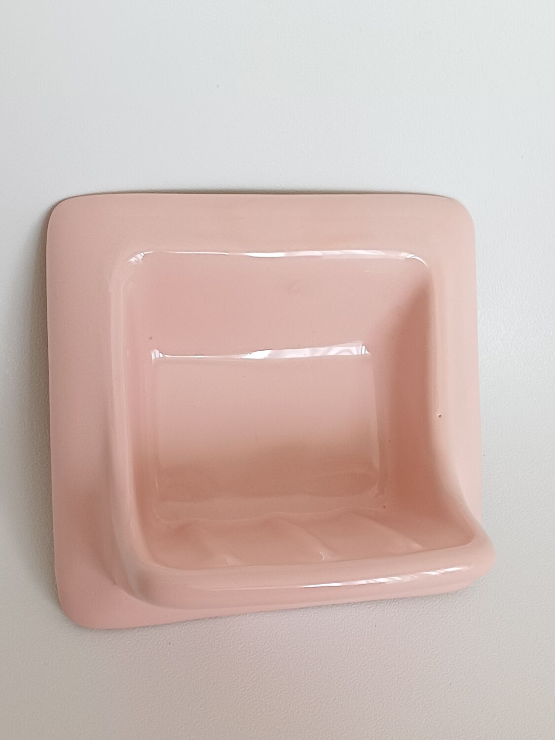 Pink ceramic soap dish