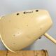 Lampe de table industrielle beige du milieu du siècle, années 1960