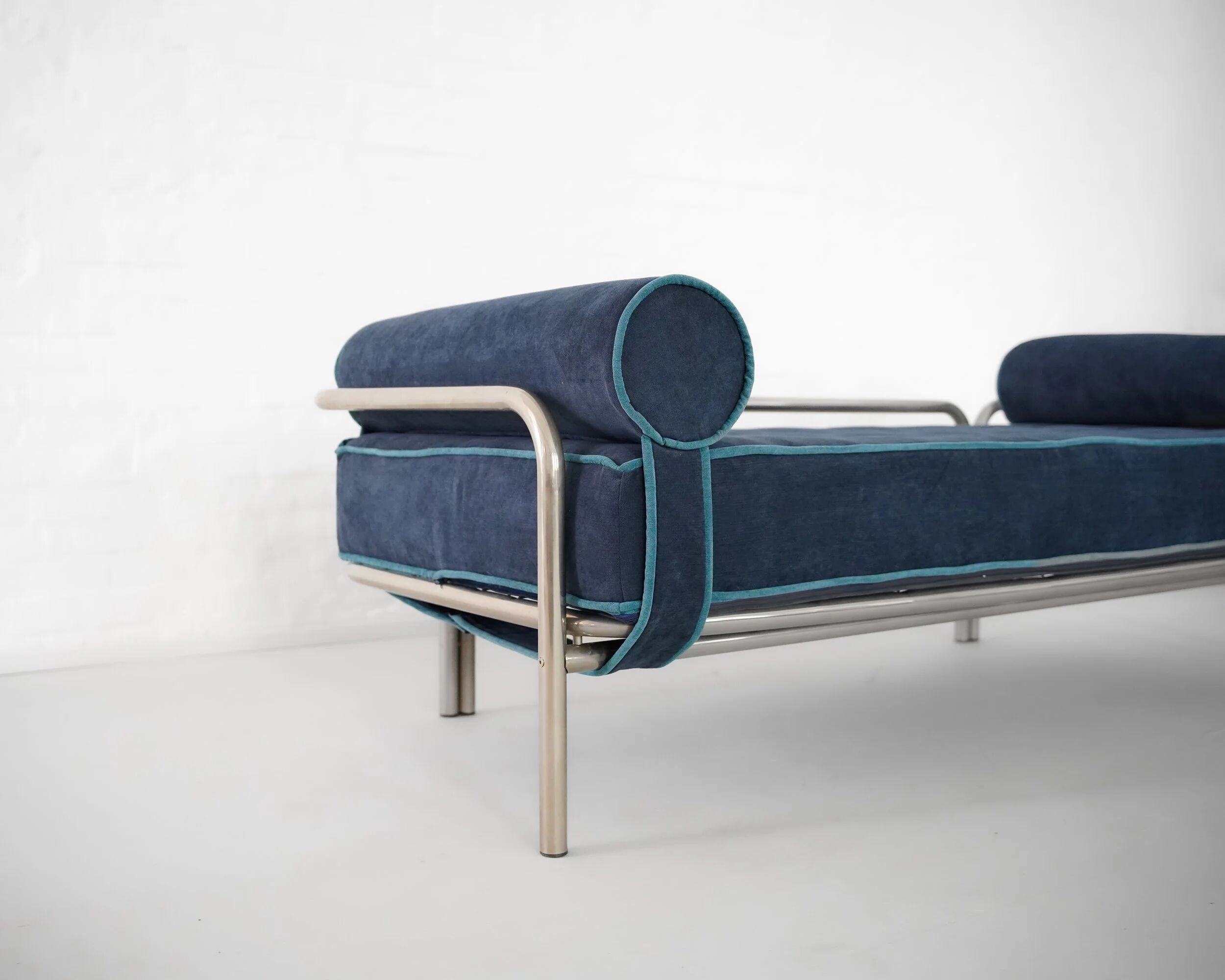 Locus Solus daybed by Gae Aulenti for Poltronova