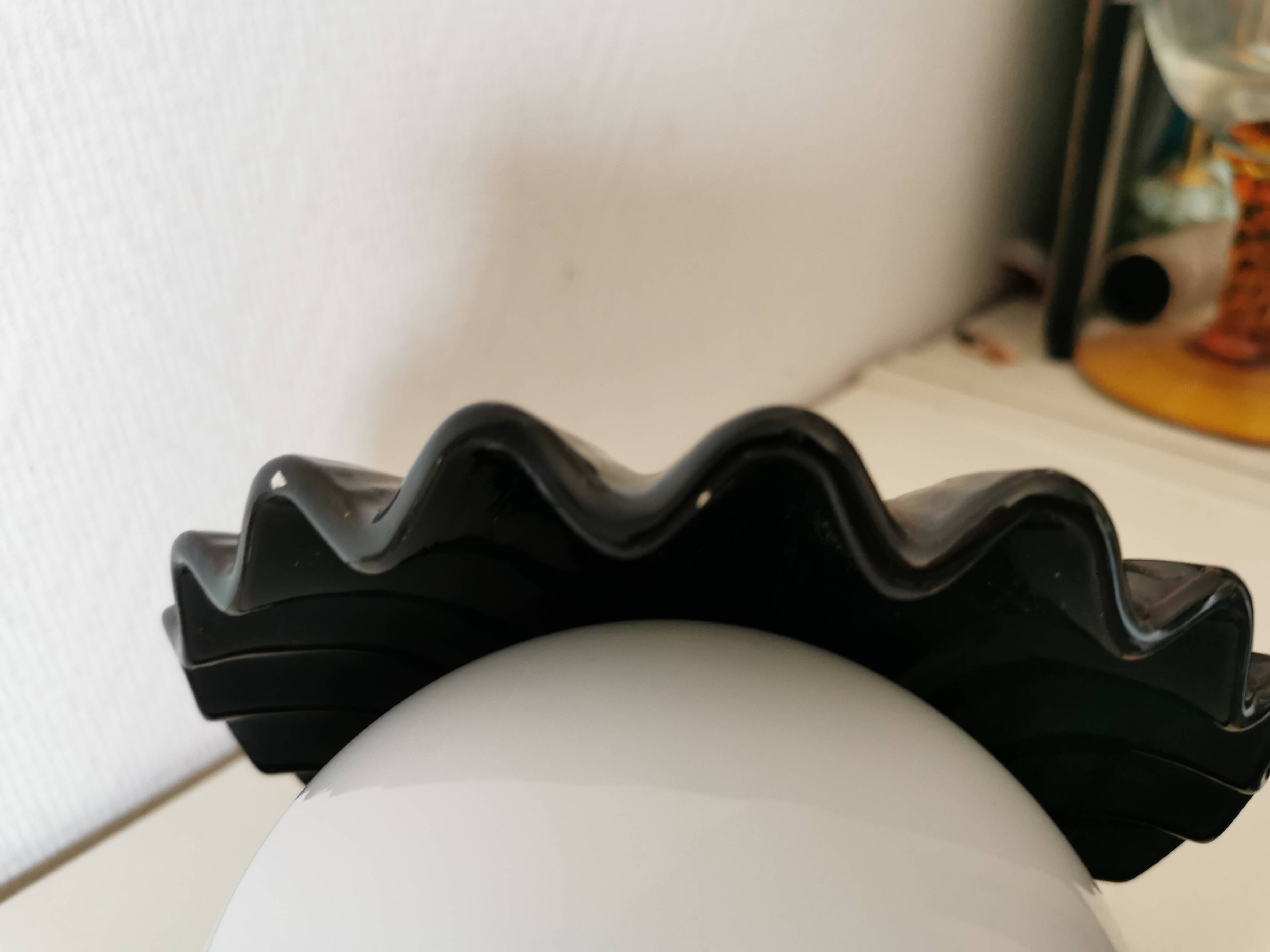 shell lamp, ceramic from the 80s