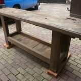 Massive wooden workbench