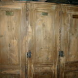 Cloakroom in coated solid wood