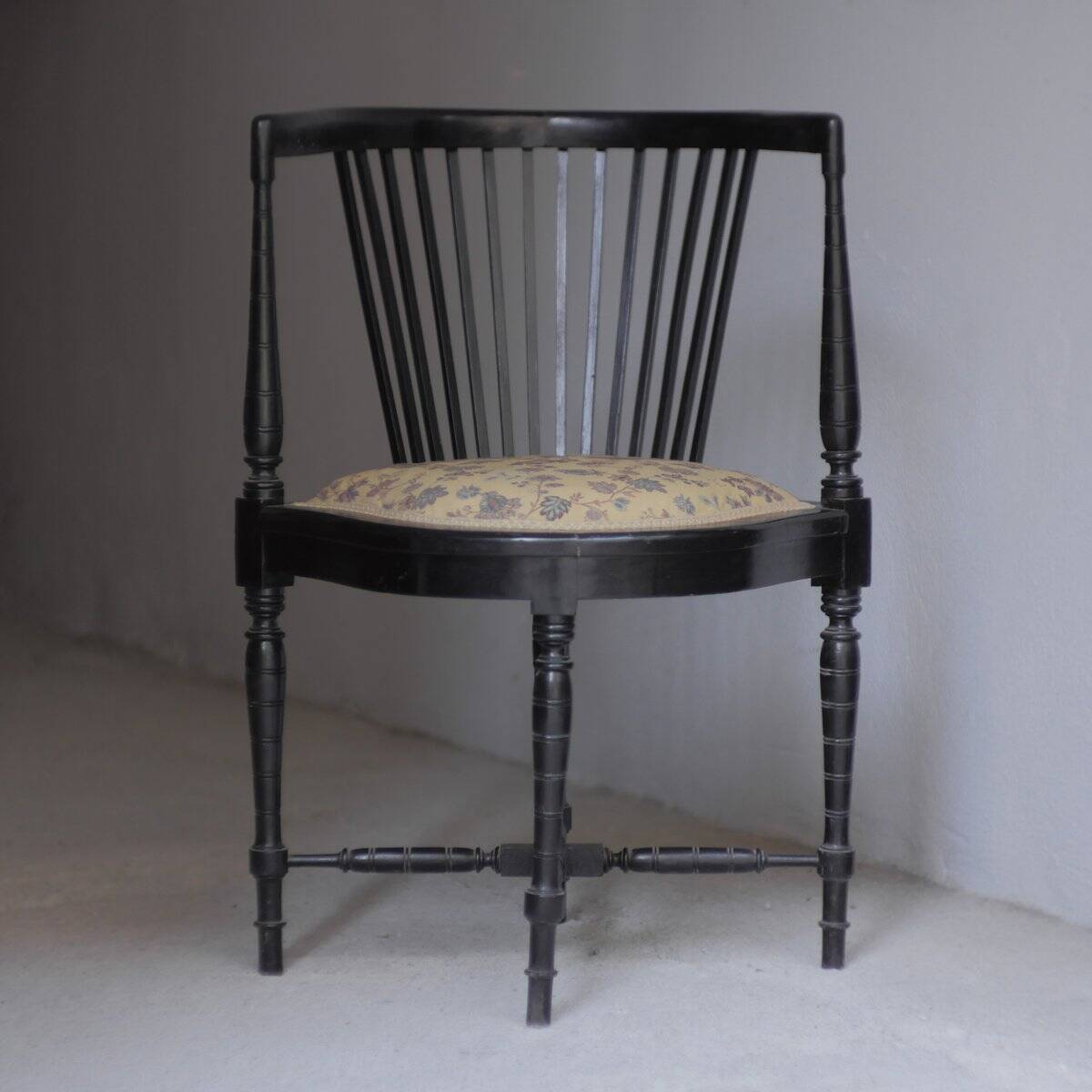 Armchair with armrests attributed to Adolf Loos, 1940s.