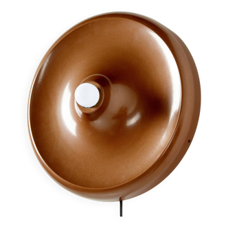 Metal wall lamp