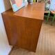 Enfilade vitrée vintage en placage de teck
