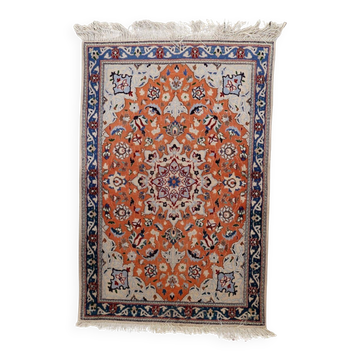 Tapis persan Tabriz avec reflets en soie, années 1950
