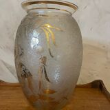 Vase decorated with birds