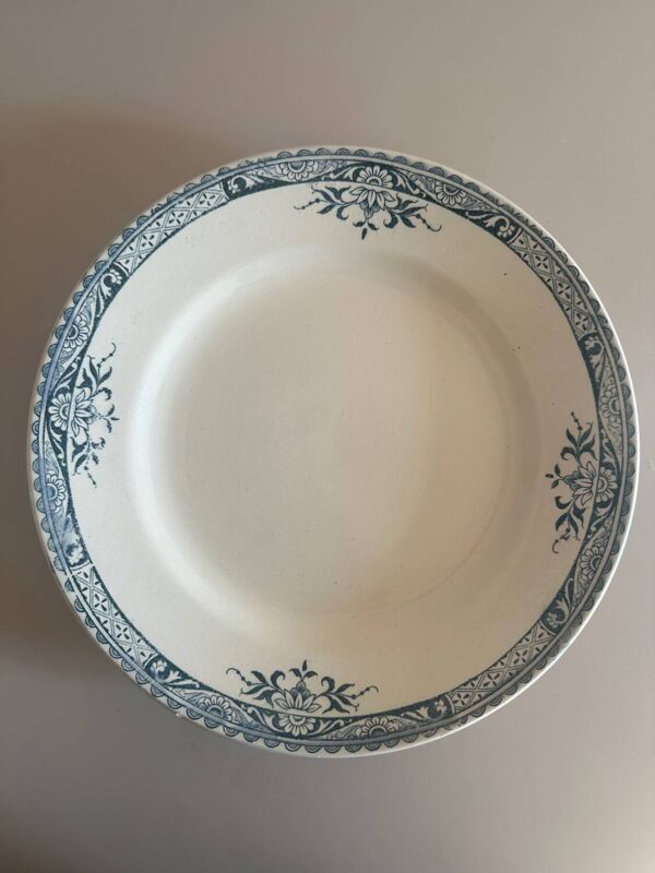 Lot de 4 assiettes creuses et 2 assiettes plates Lily Longchamp