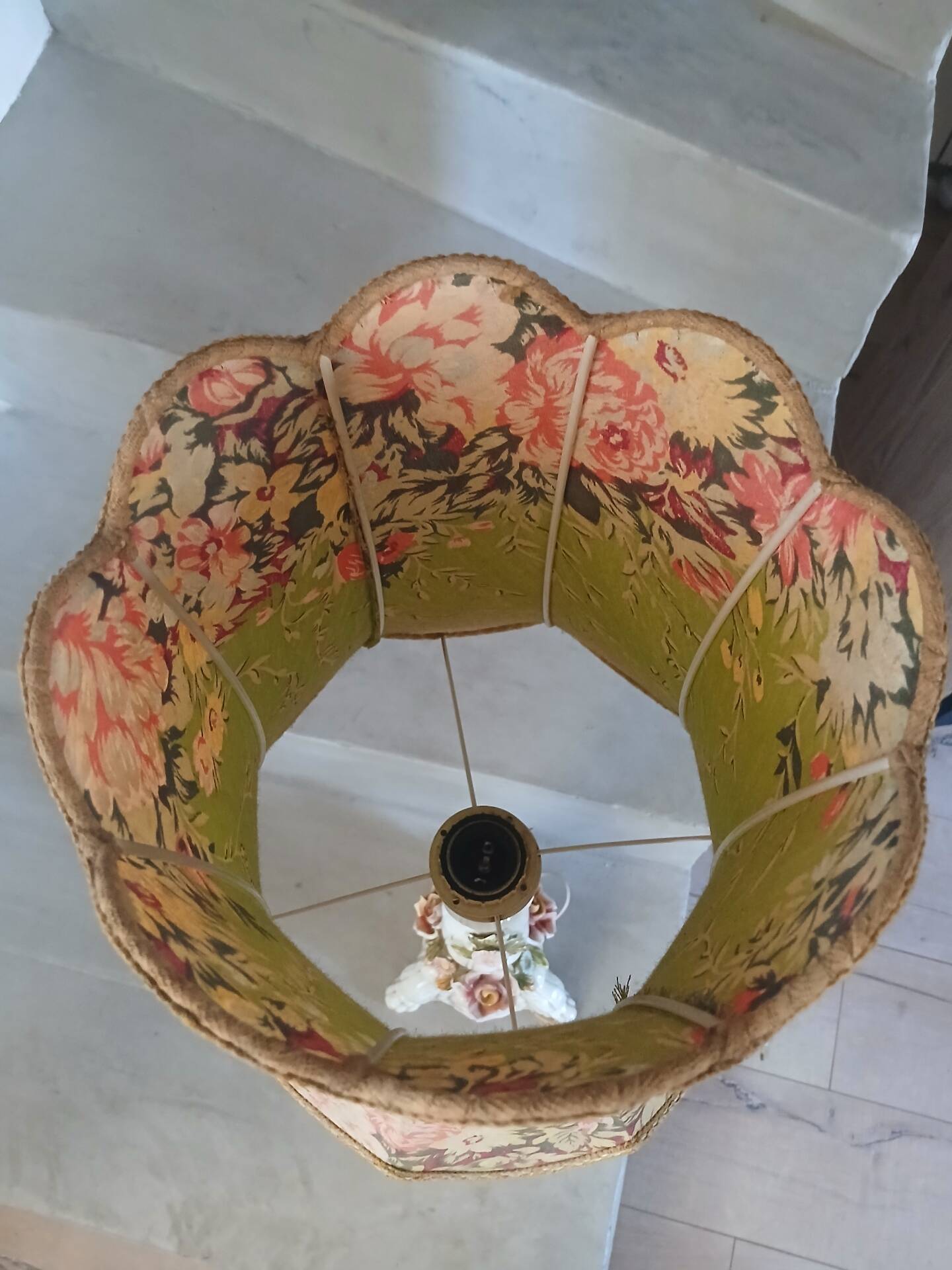 Antique lamp in Italian ceramic