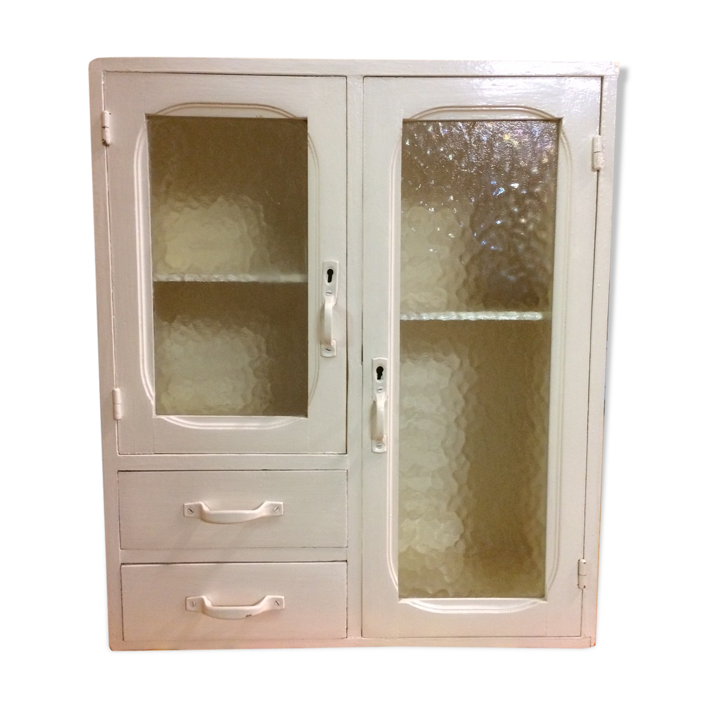 Old medicine cabinet - 50s