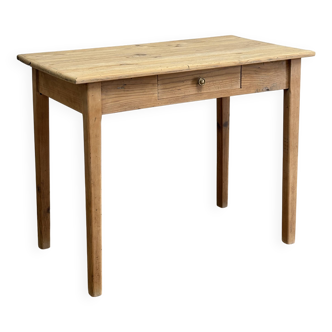 Vintage farmhouse table, country style