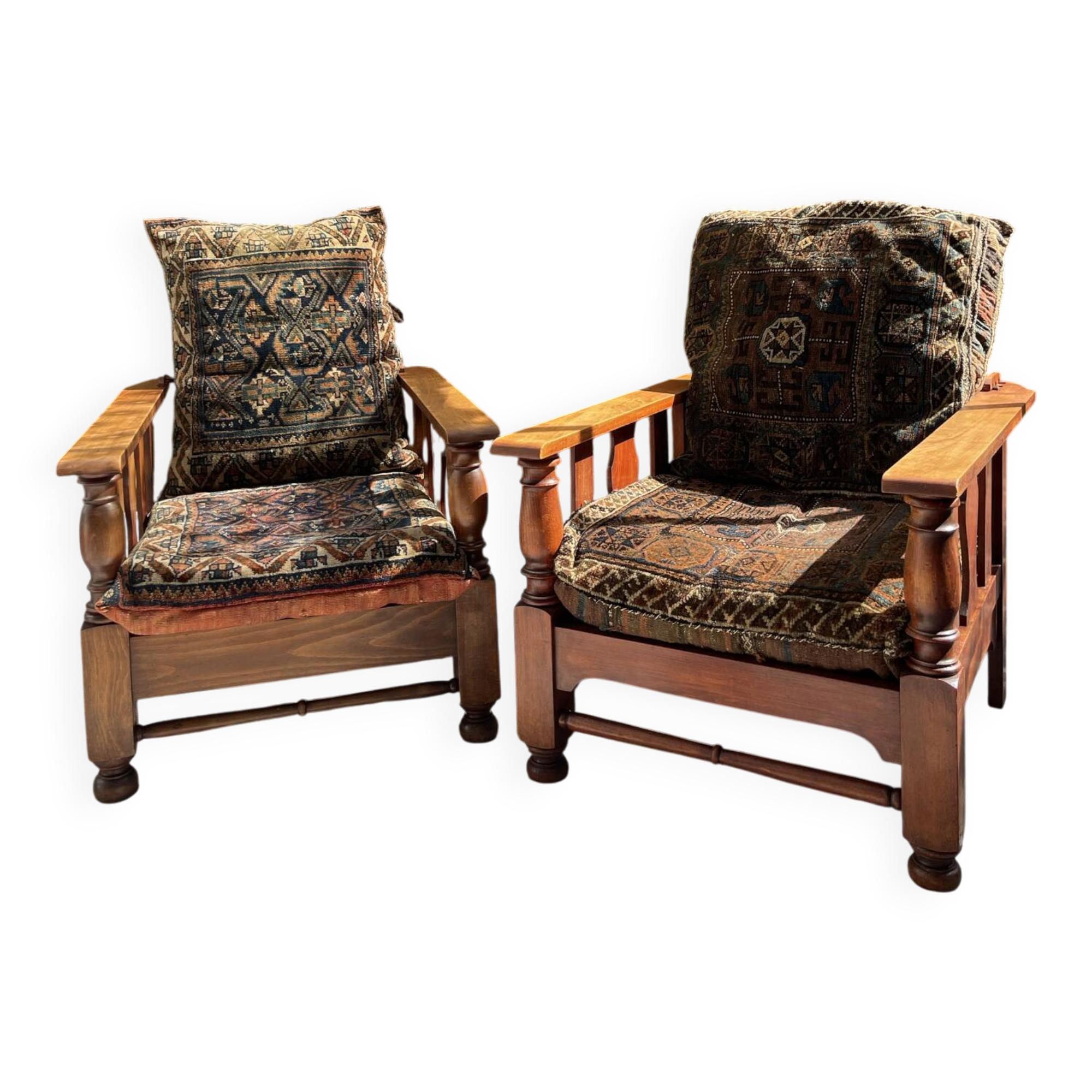 2 Armchairs with 2 Persian cushions
