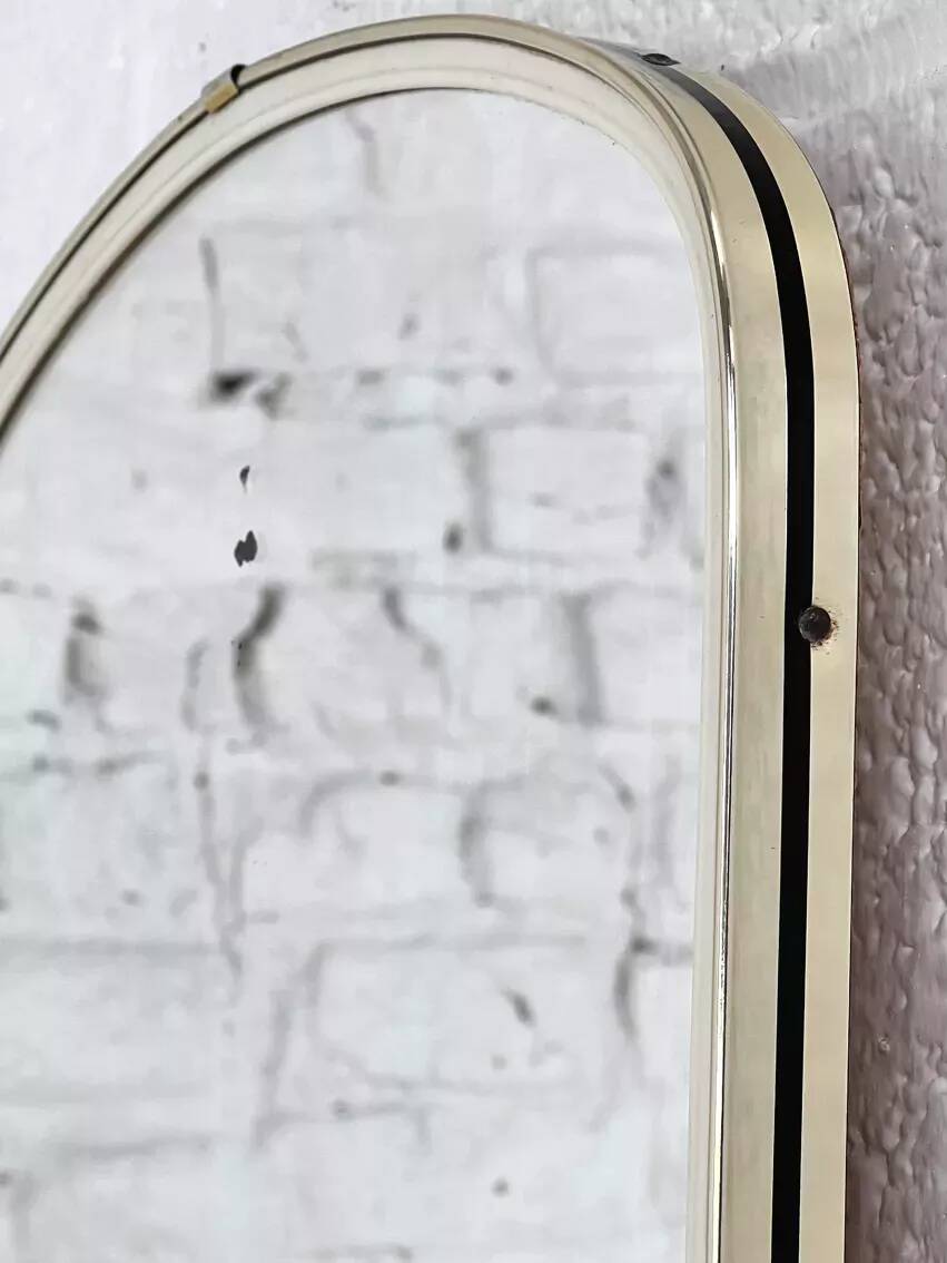 Rear view mirror and free form from the 50s