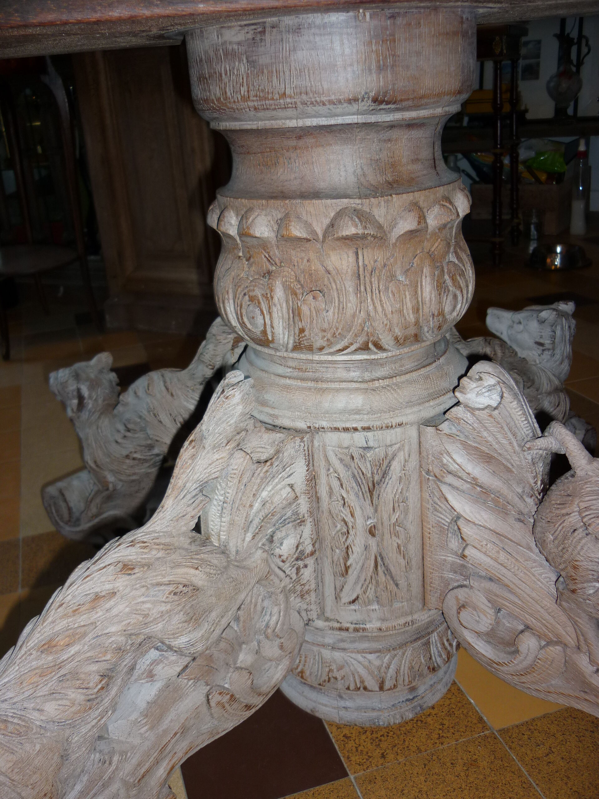 Henry II table in cheeteteteting scultating into hunting dog and wild boar .