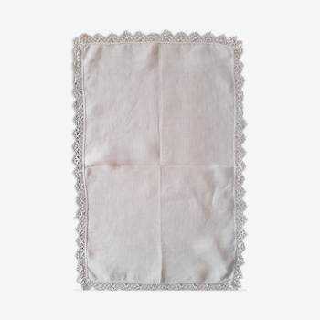 Large white thread placemat