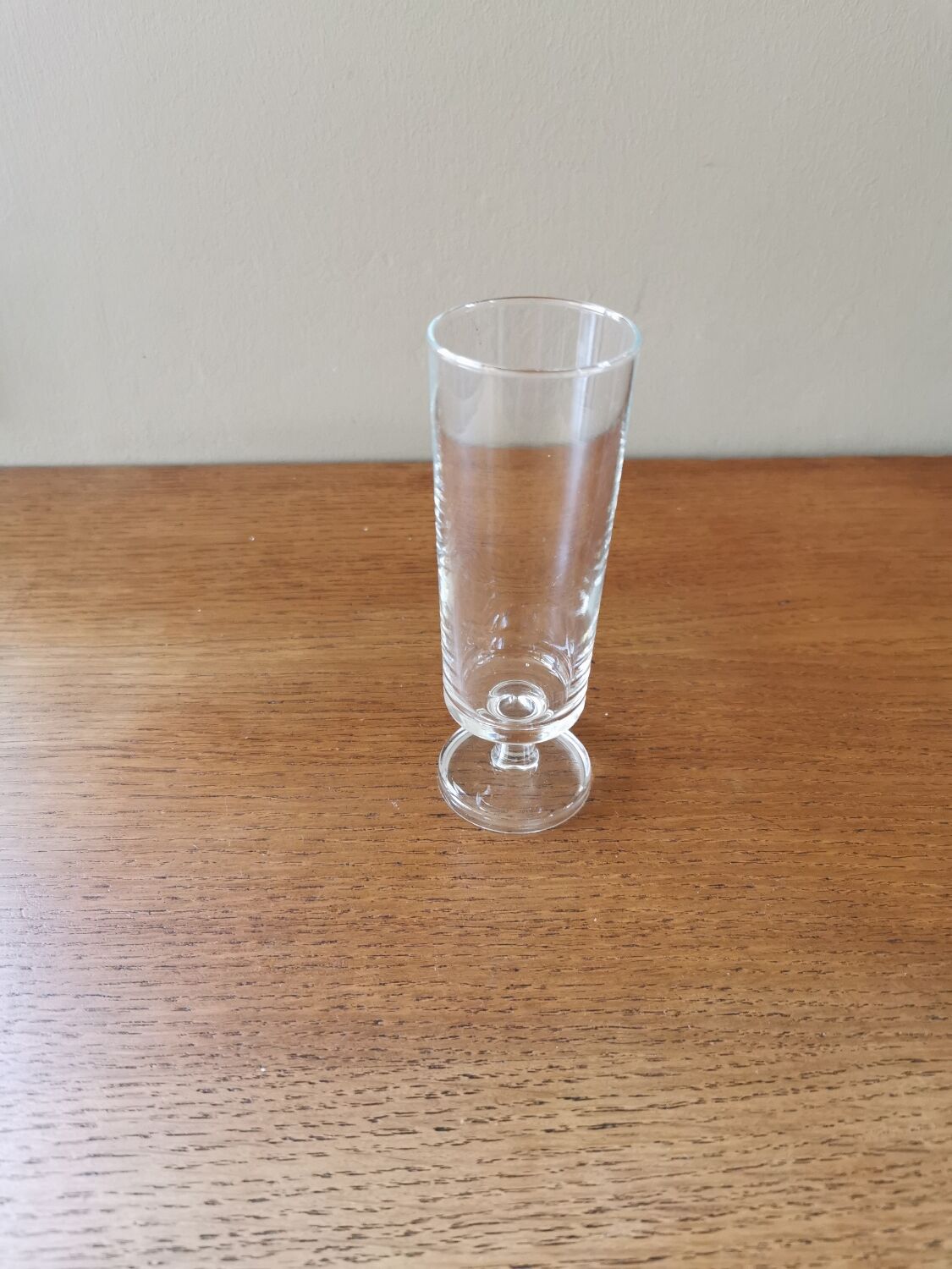 Suite of 10 vintage champagne flutes