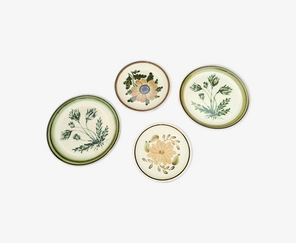 Lot de 4 assiettes dépareillées décor végétal herbiers