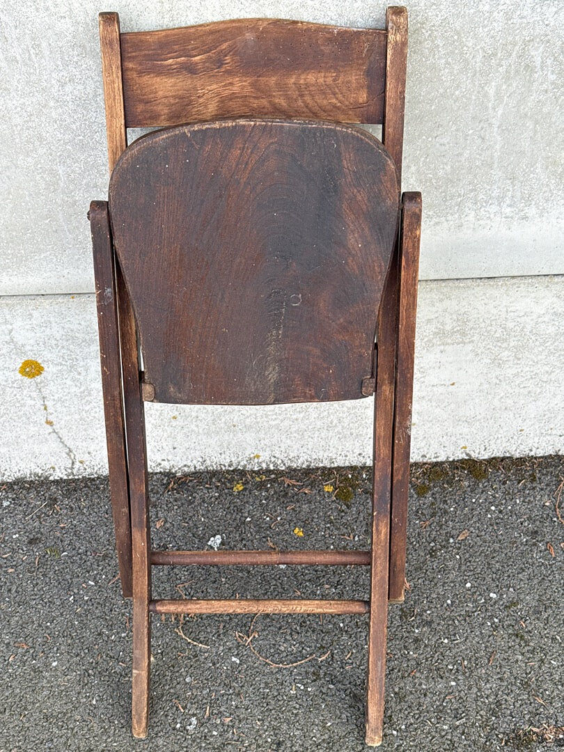 Folding chair – Vintage – Furniture – Patinated wood