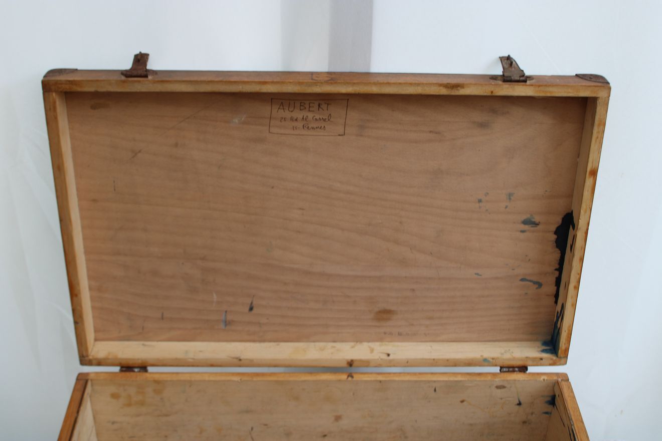 Old suitcase