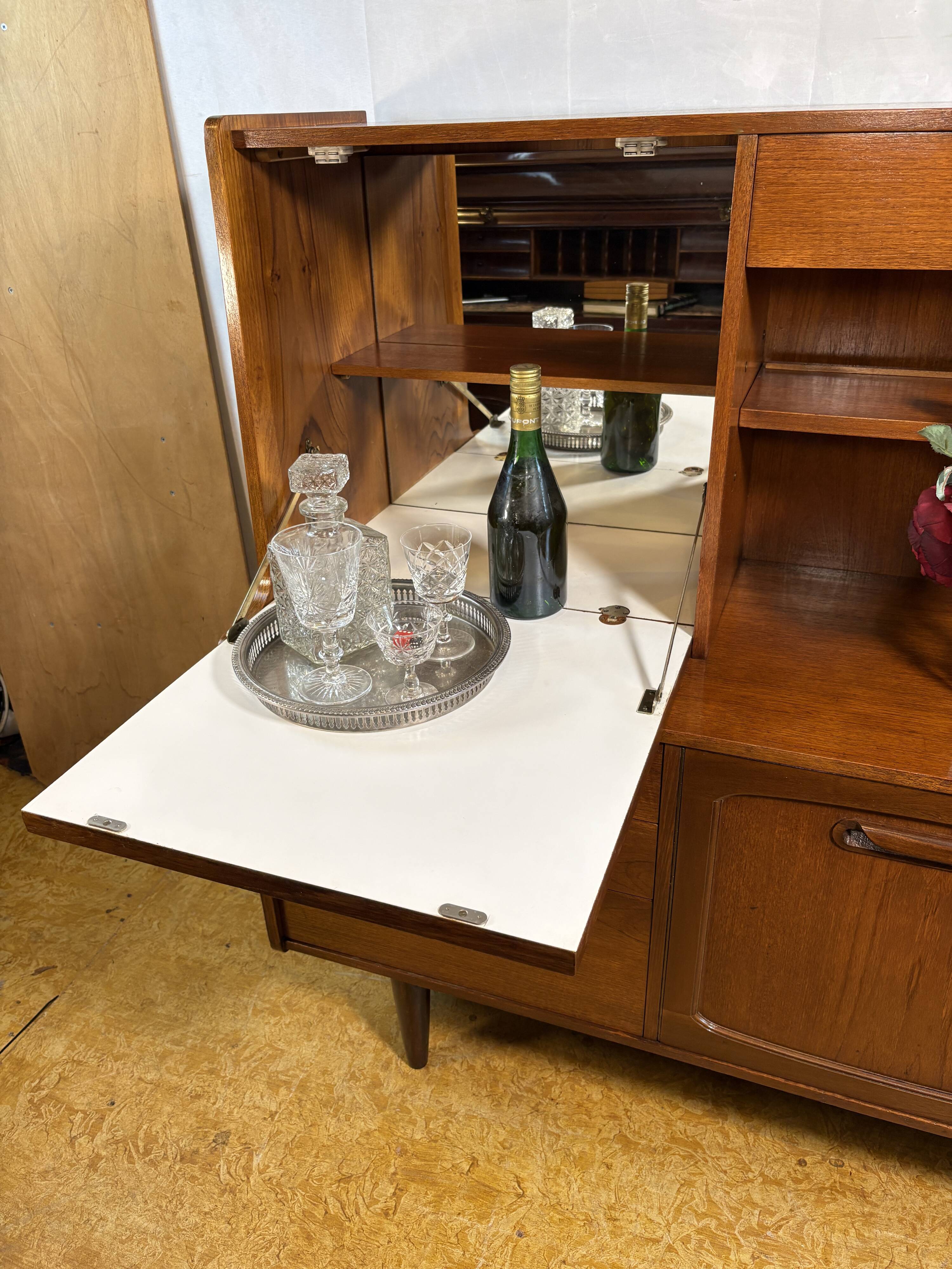 Mid-Century Retro Vintage Stonehill Stateroom Teak Highboard  1960 Danish D