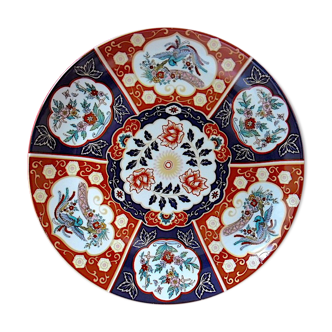 Circular dish in North African porcelain with sinicizing decoration