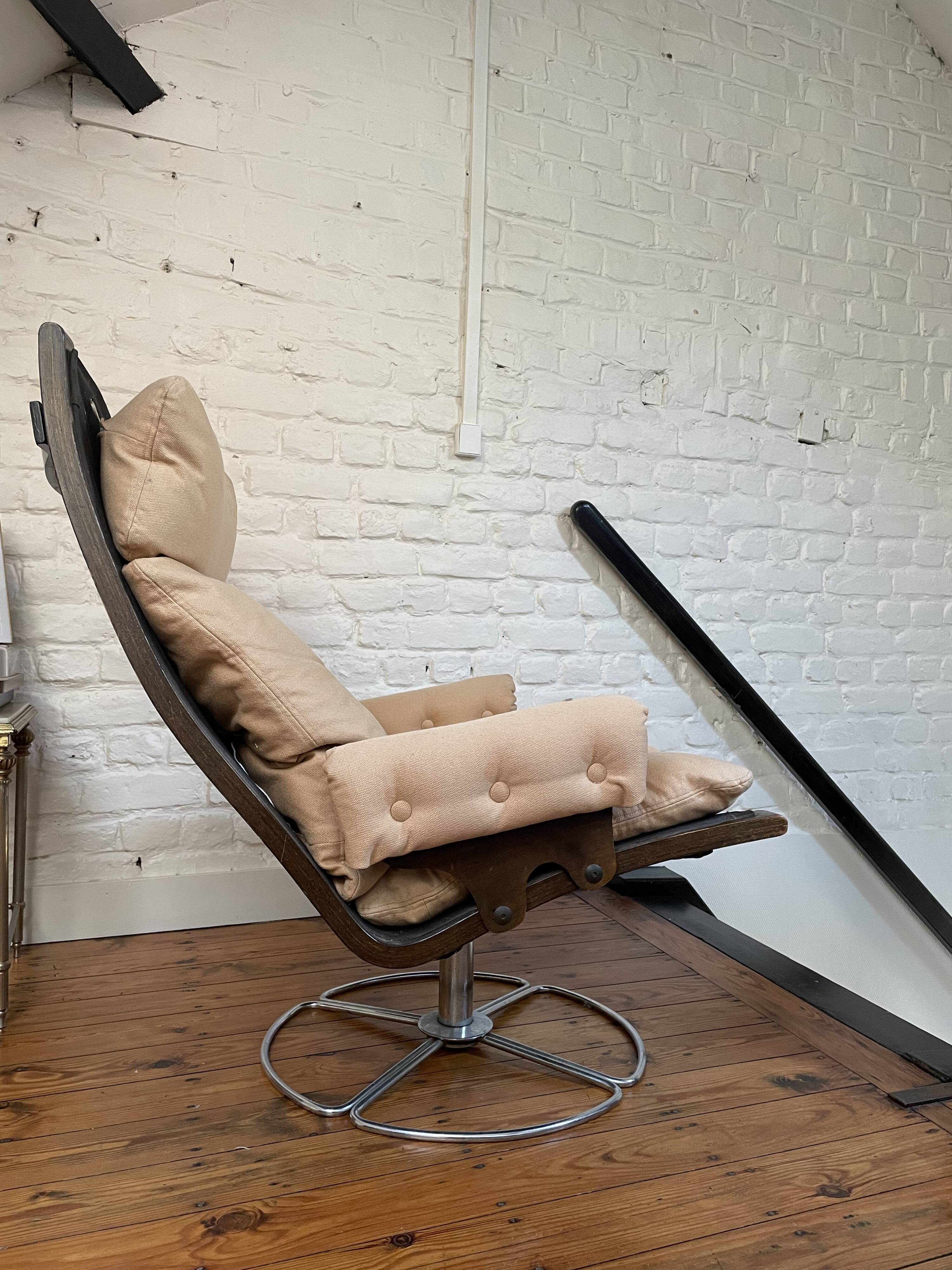 Bruno Matthson armchair for Dux from the 70s.