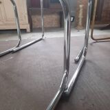 Glass nesting table