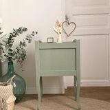 Bedside table