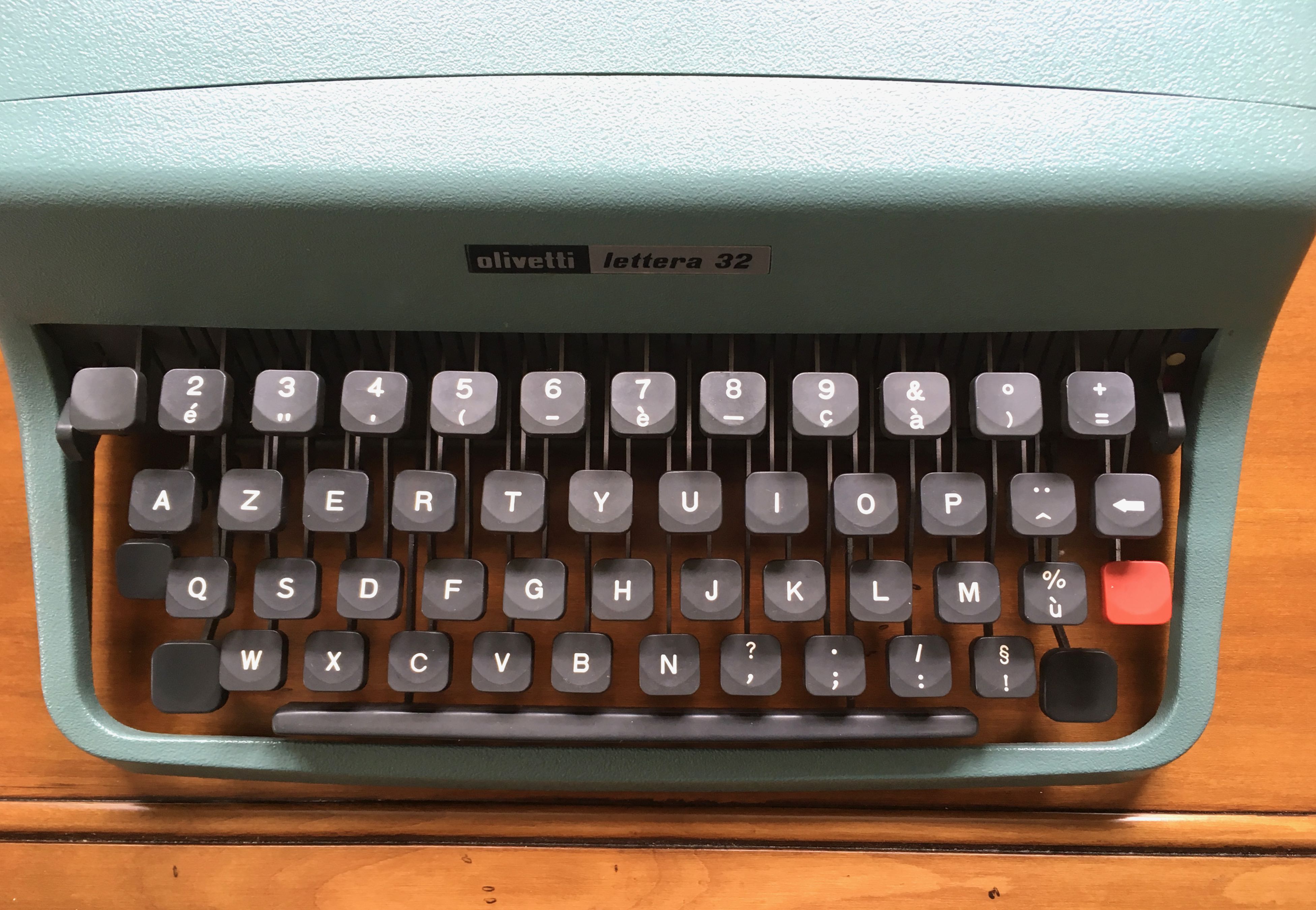 Olivetti Lettera Typewriter 32 60s