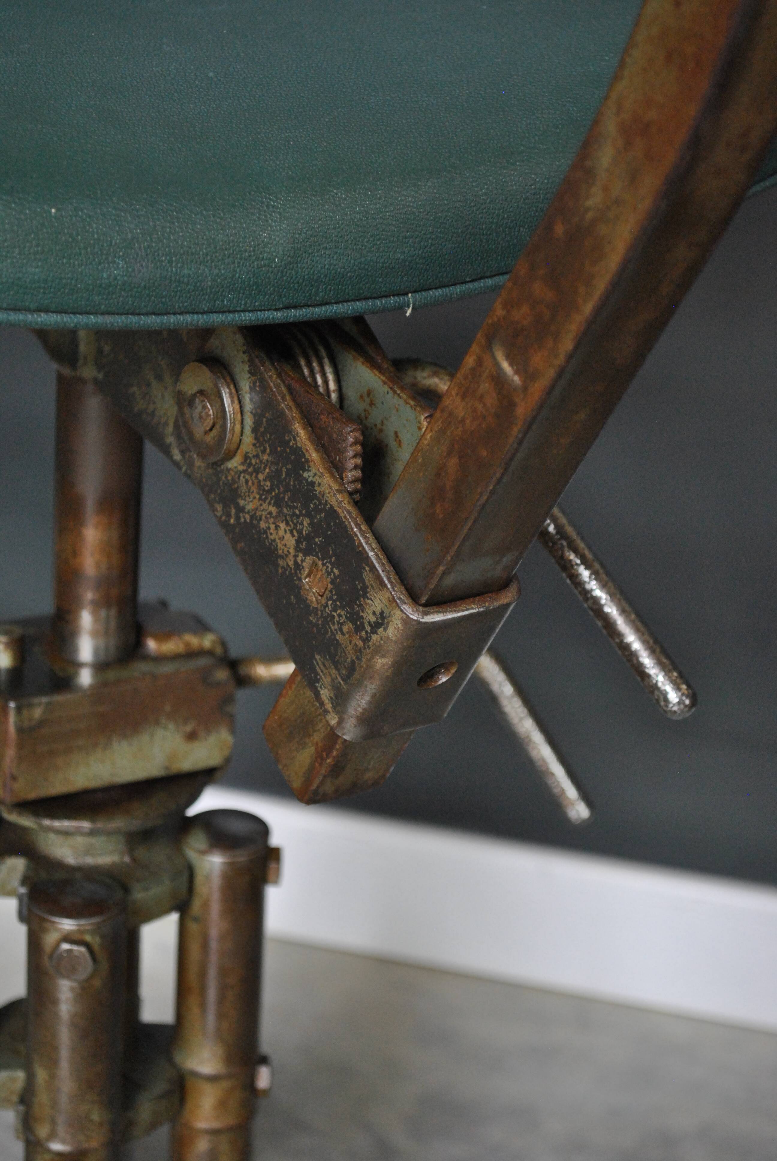 Chair industrial workshop Bienaise 1950