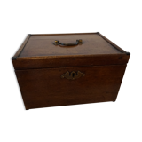 Pretty box in blond Walnut