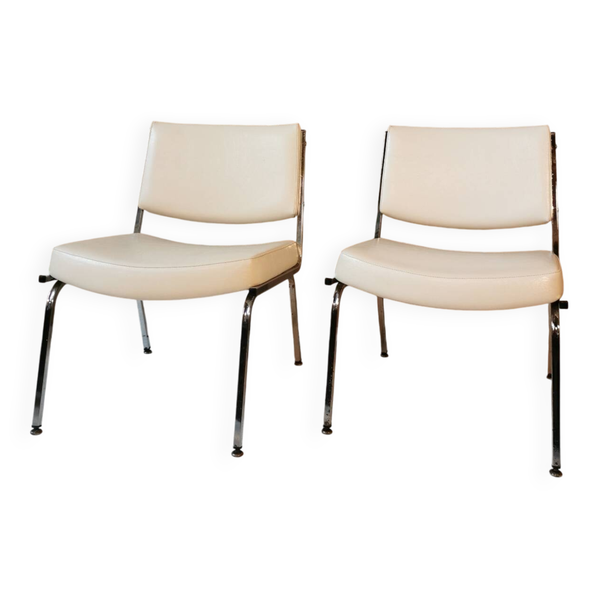 Pair of vintage armchairs