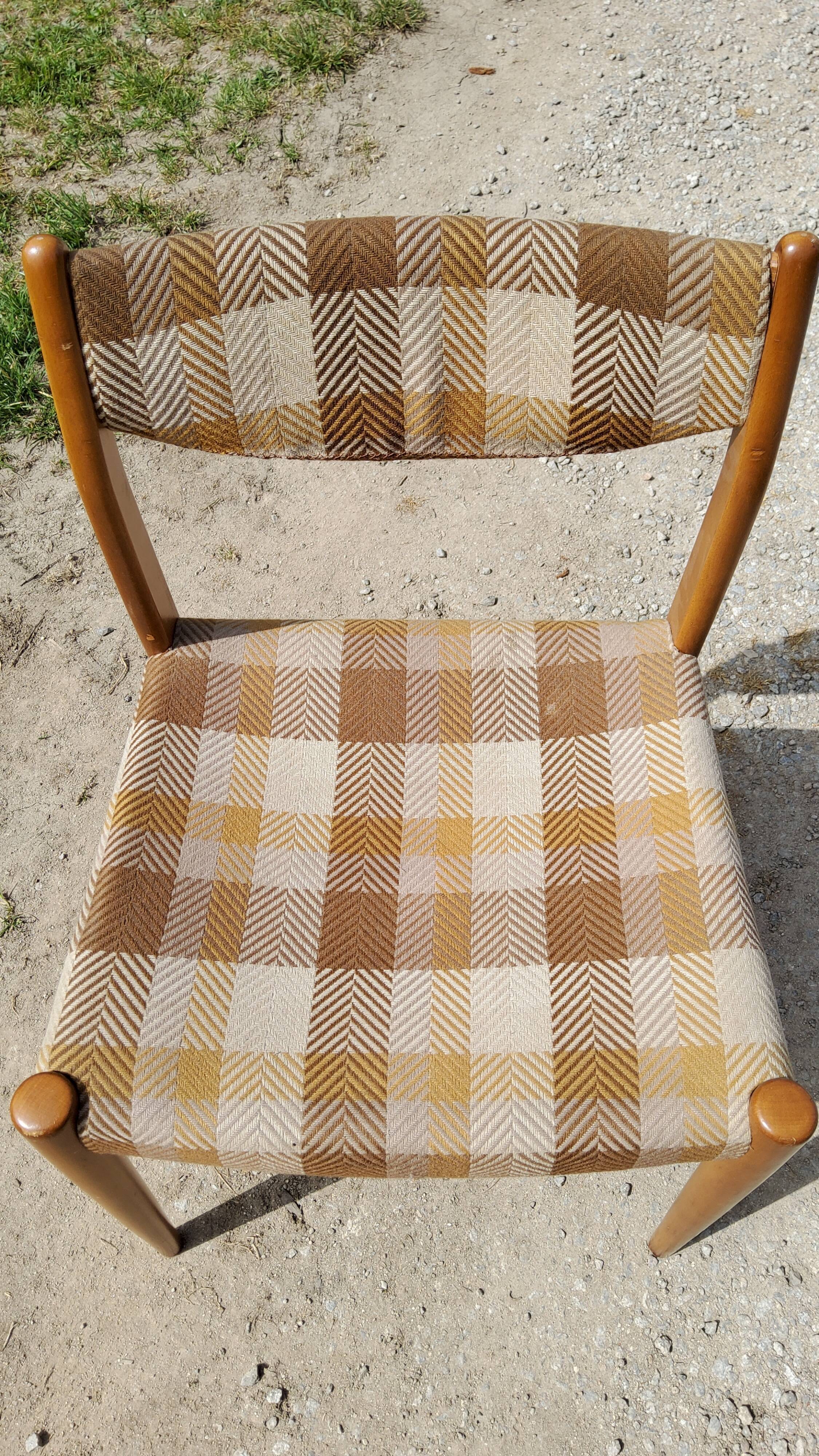 Set of 4 Scandinavian style chairs from the 70s
