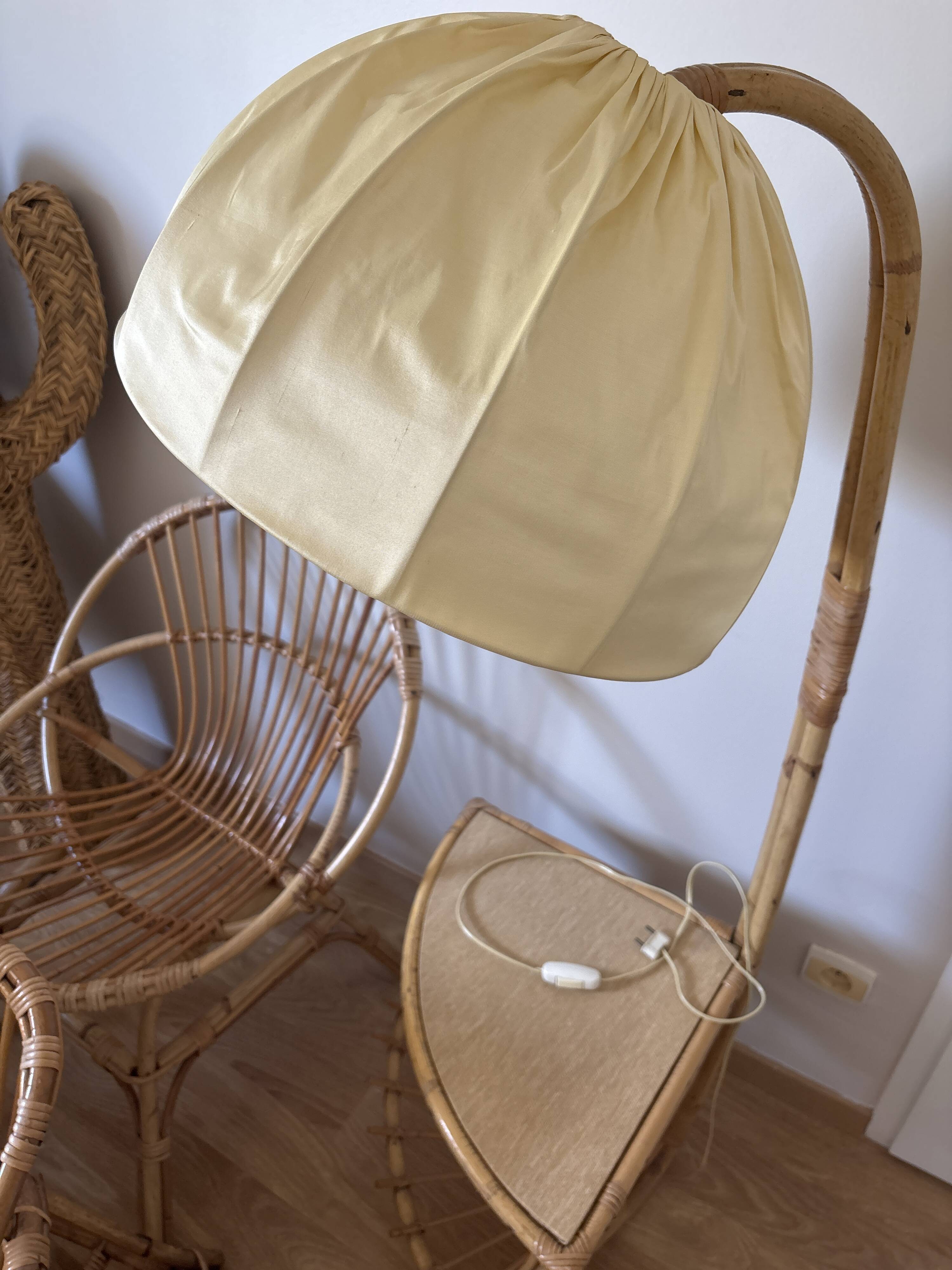 Armchair set and its rattan light fixture.
