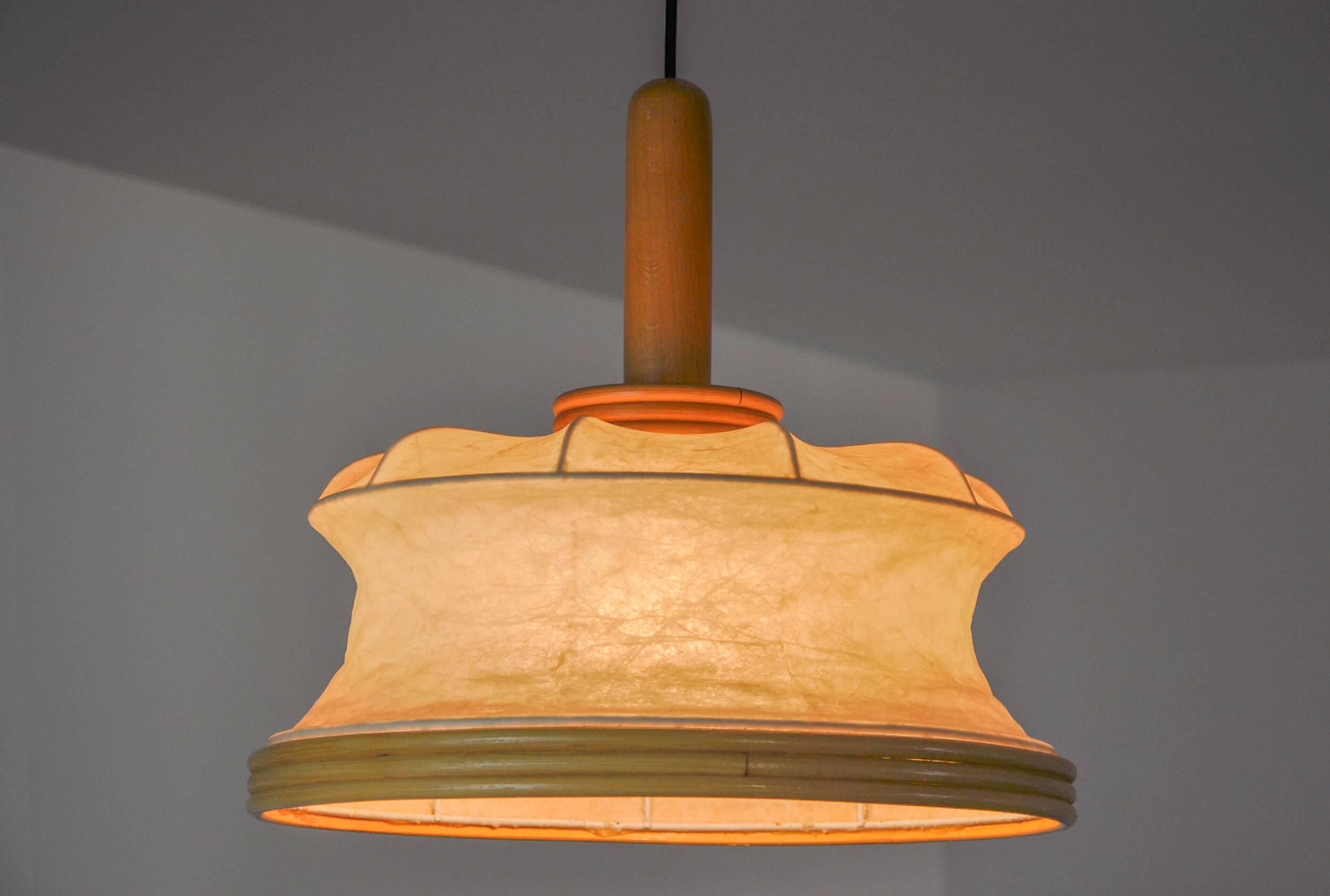 "Cocoon" pendant light, resin and pine, Italy, 1970