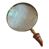 Loupé old wood and brass