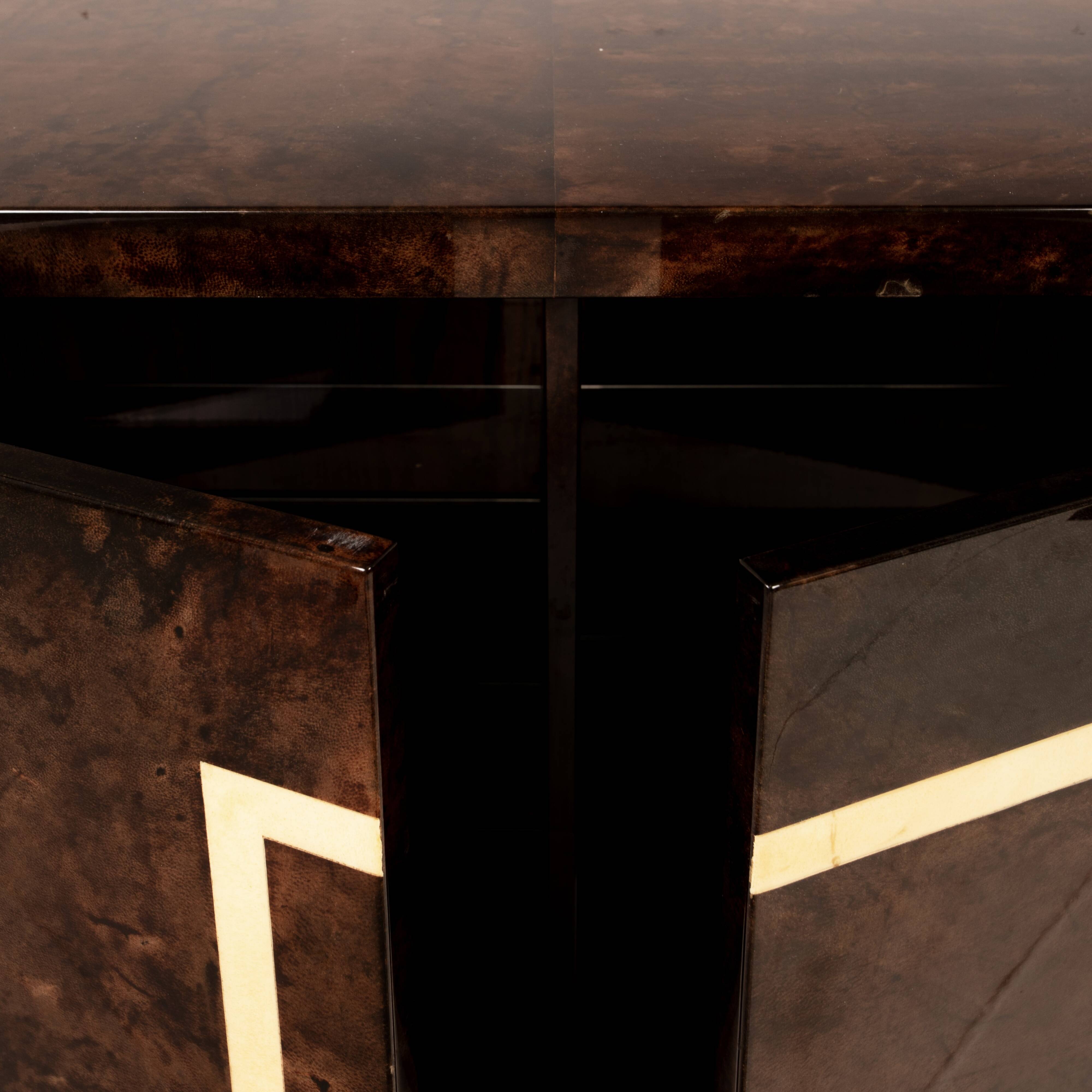 Model 2031D Cabinet by Giorgio Tura & Nucci Valsecchi for Tura Milano 1970